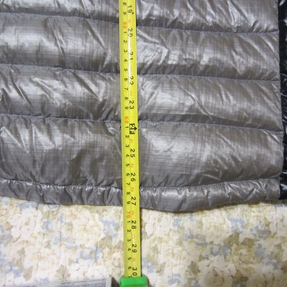 SOLD- Brooks-Range Mountaineering Down Sweater XL - Picture 4 of 7